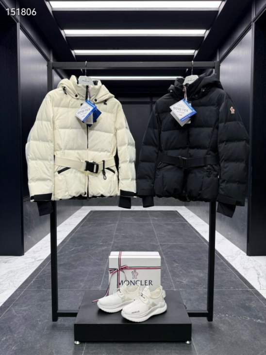 Picture of Moncler Down Jackets _SKUMonclersz0-326yr30637317